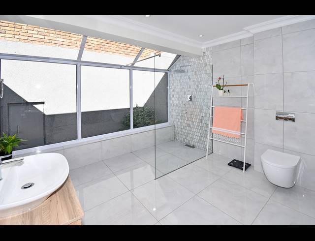 2 BEDROOM TOWNHOUSE FOR SALE IN ILLOVO